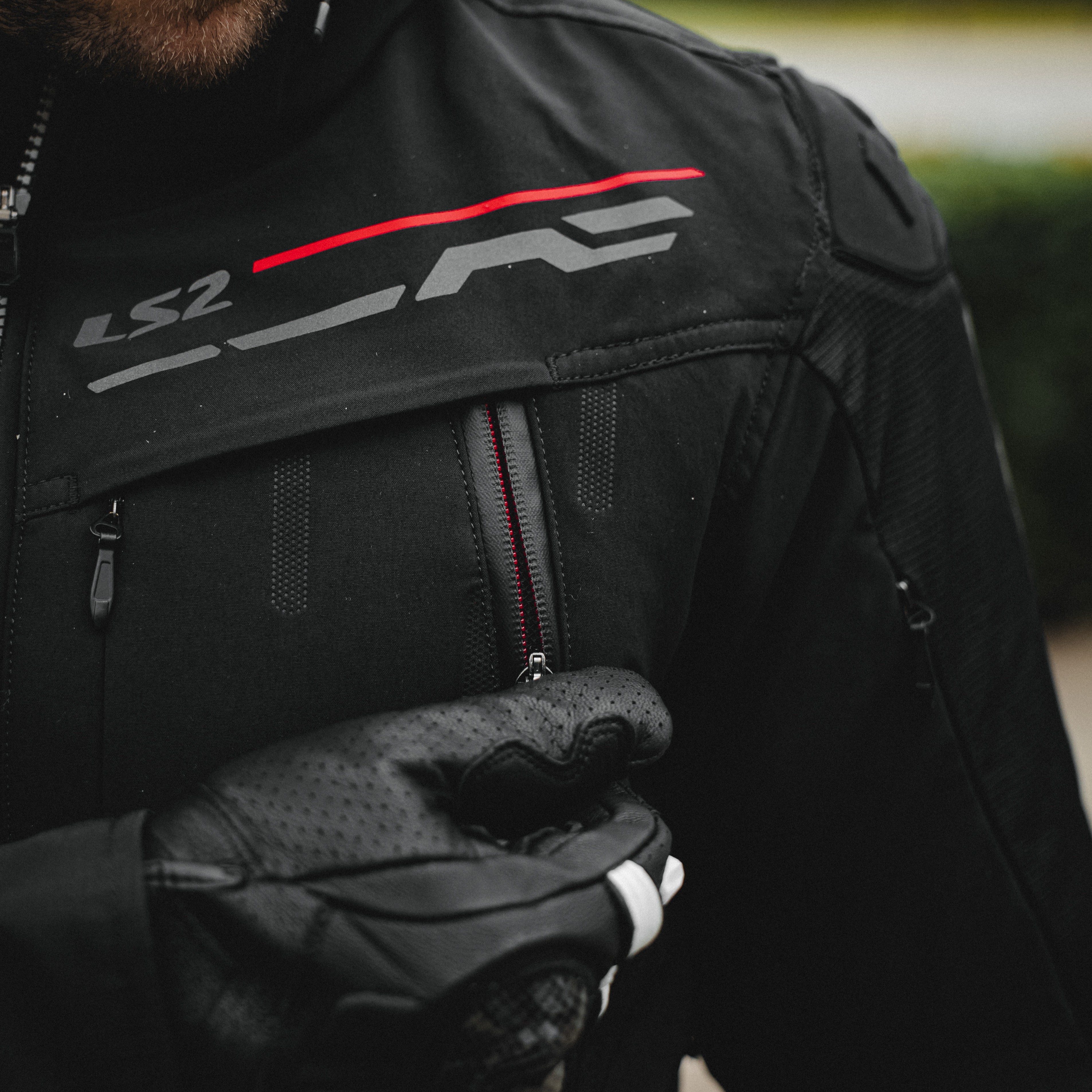 Campera Ls2 Zirconium Hombre Negro / Rojo